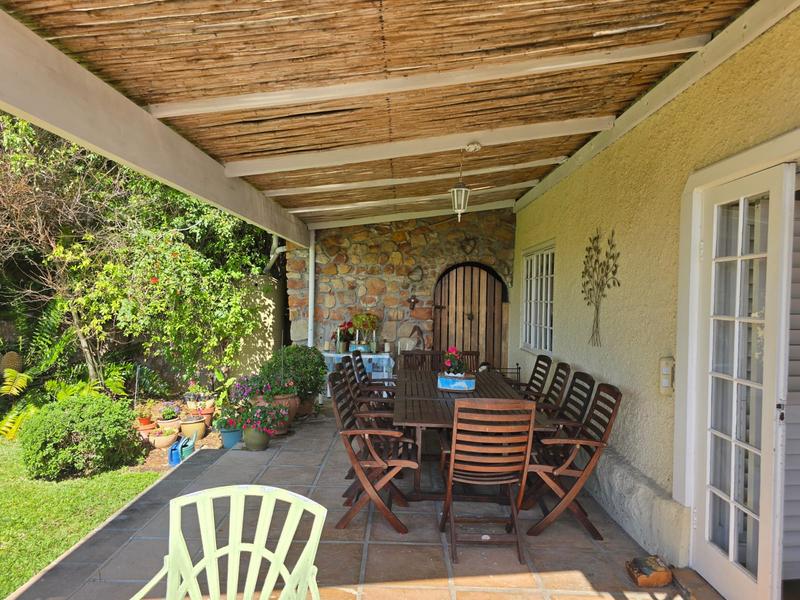 3 Bedroom Property for Sale in Lakeside Western Cape